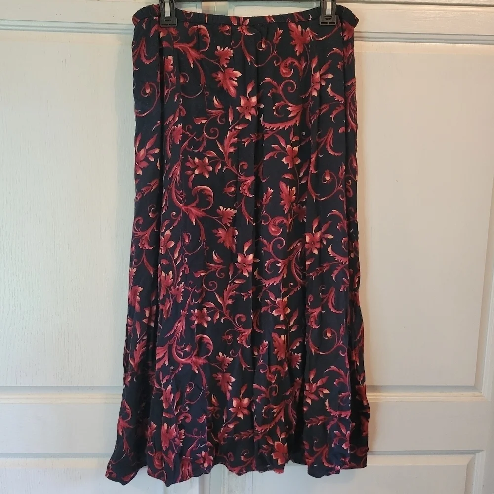 Melrose Collectibles Button Down Front Red Black Floral Pattern Midi Maxi Skirt